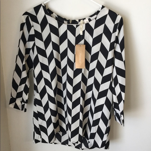 Francesca's Collections Tops - H.PICK🎉 Francesca’s Miami Blouse Made in USA🇺🇸